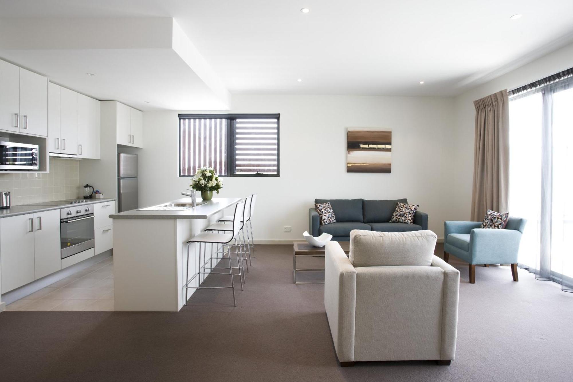 Quest 4* Glen Waverley