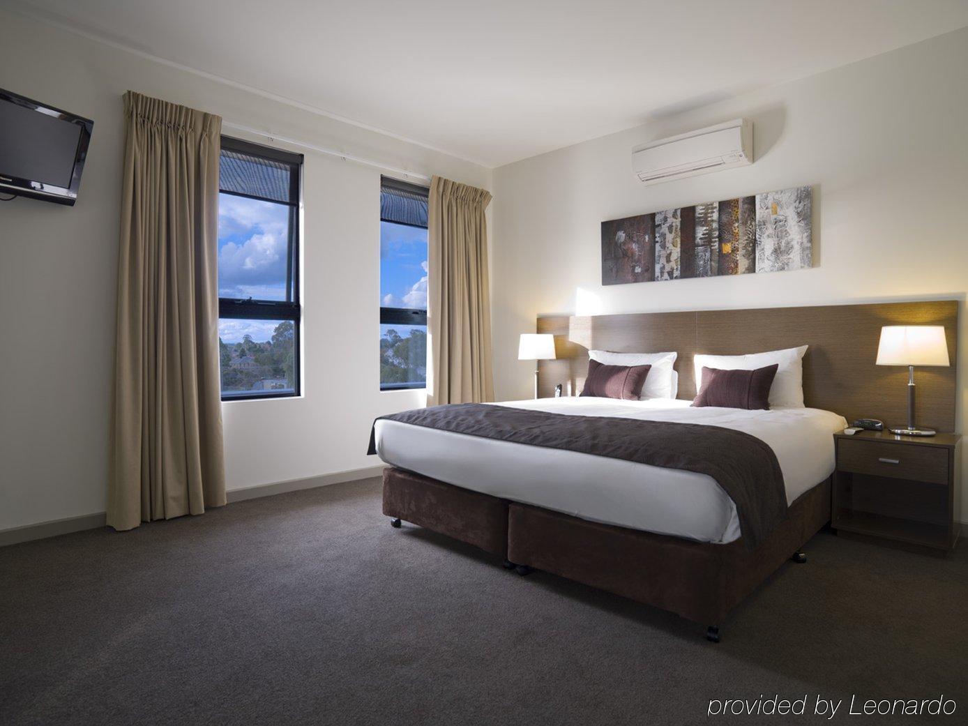Quest Aparthotel 4*